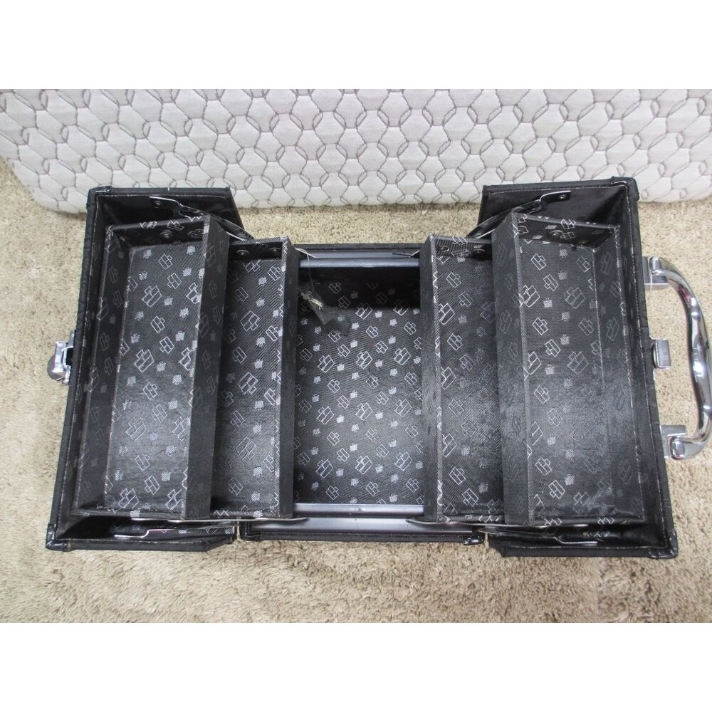Caboodles Black Makeup Train Case With Expanding Trays